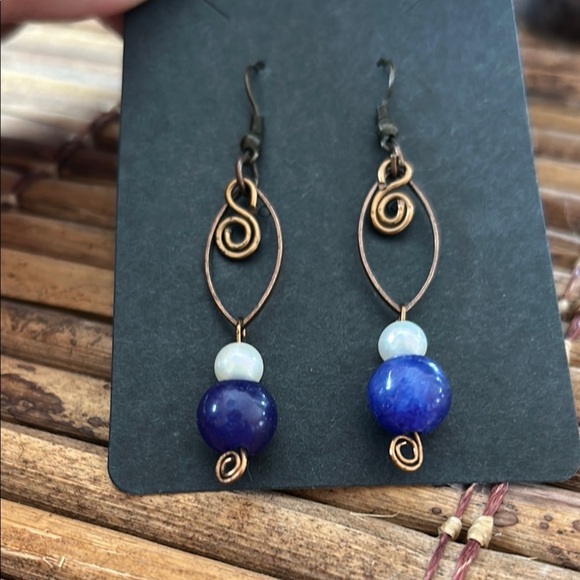 Handcrafted lapis lazuli, moonstone artisan-style wire-wrapped dangle earrings - Picture 5 of 5